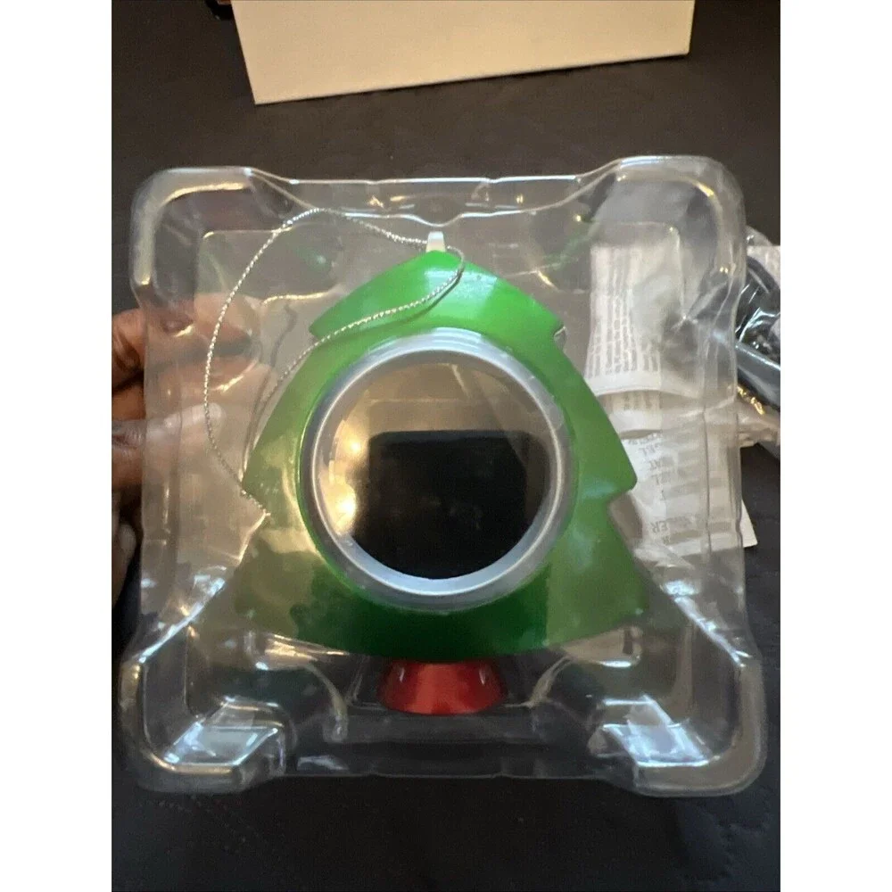 RETRO 2008 Digital Christmas Ornament by Target PC Win 2000, XP, Vista